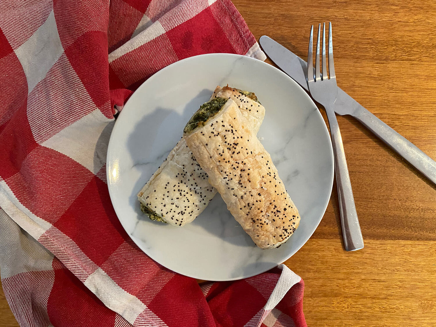 Cheese & Spinach Roll (Vegetarian)