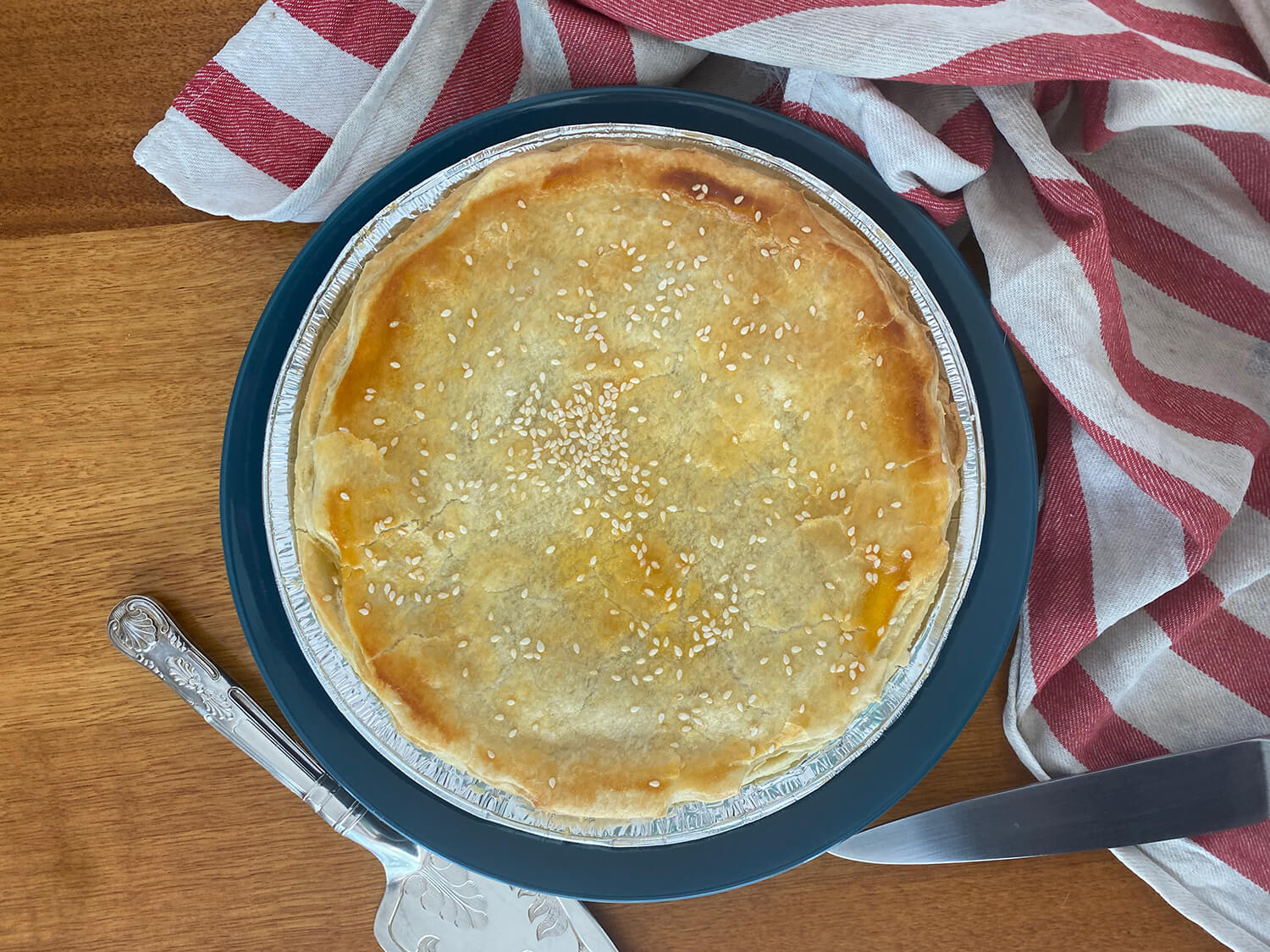 chicken and leek family pie